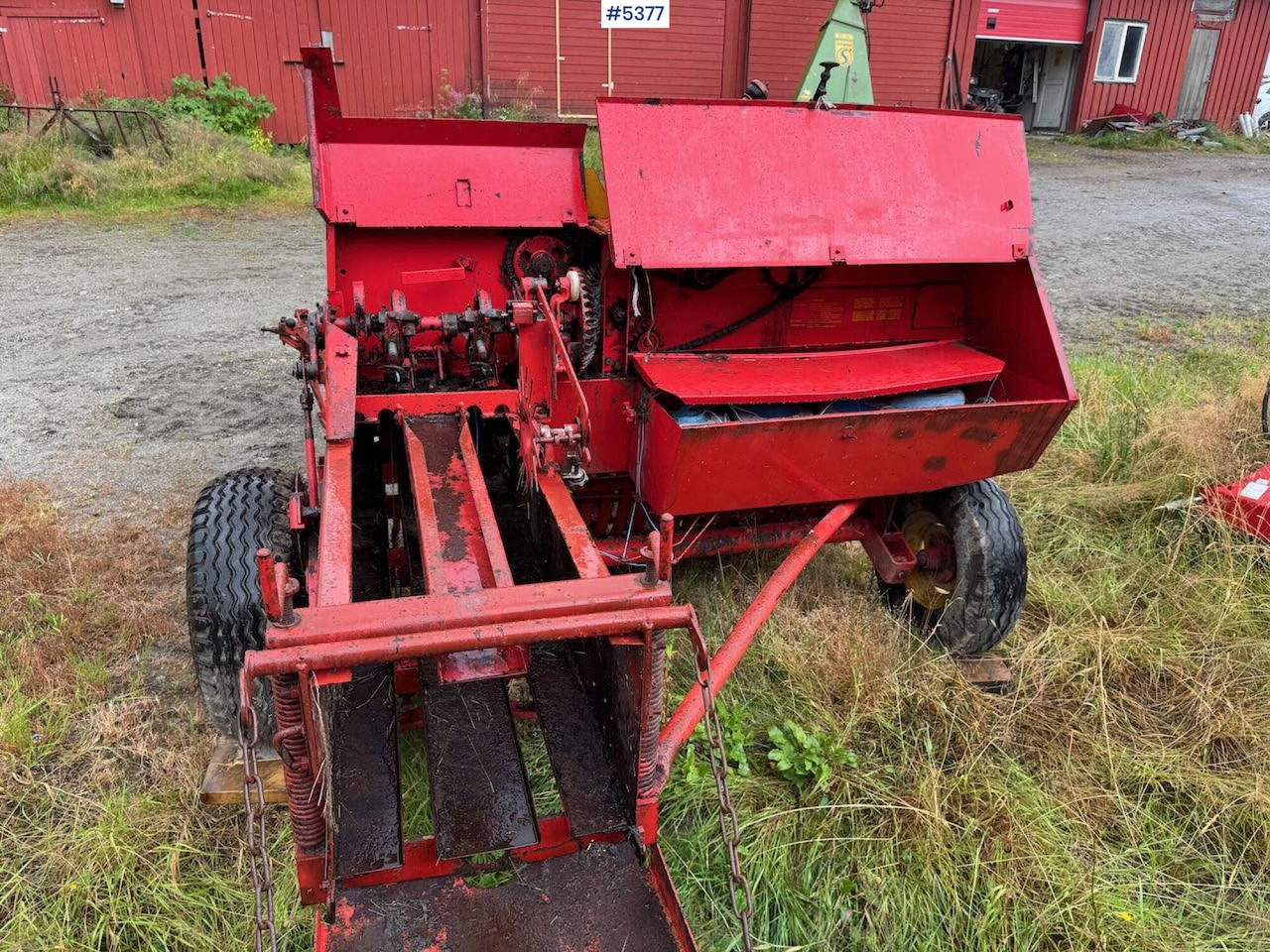 English: Welger AP 45 Square Baler - ציוד חציר ומספוא: תמונה 3 English: Welger AP 45 Square Baler - ציוד חציר ומספוא: תמונה 3