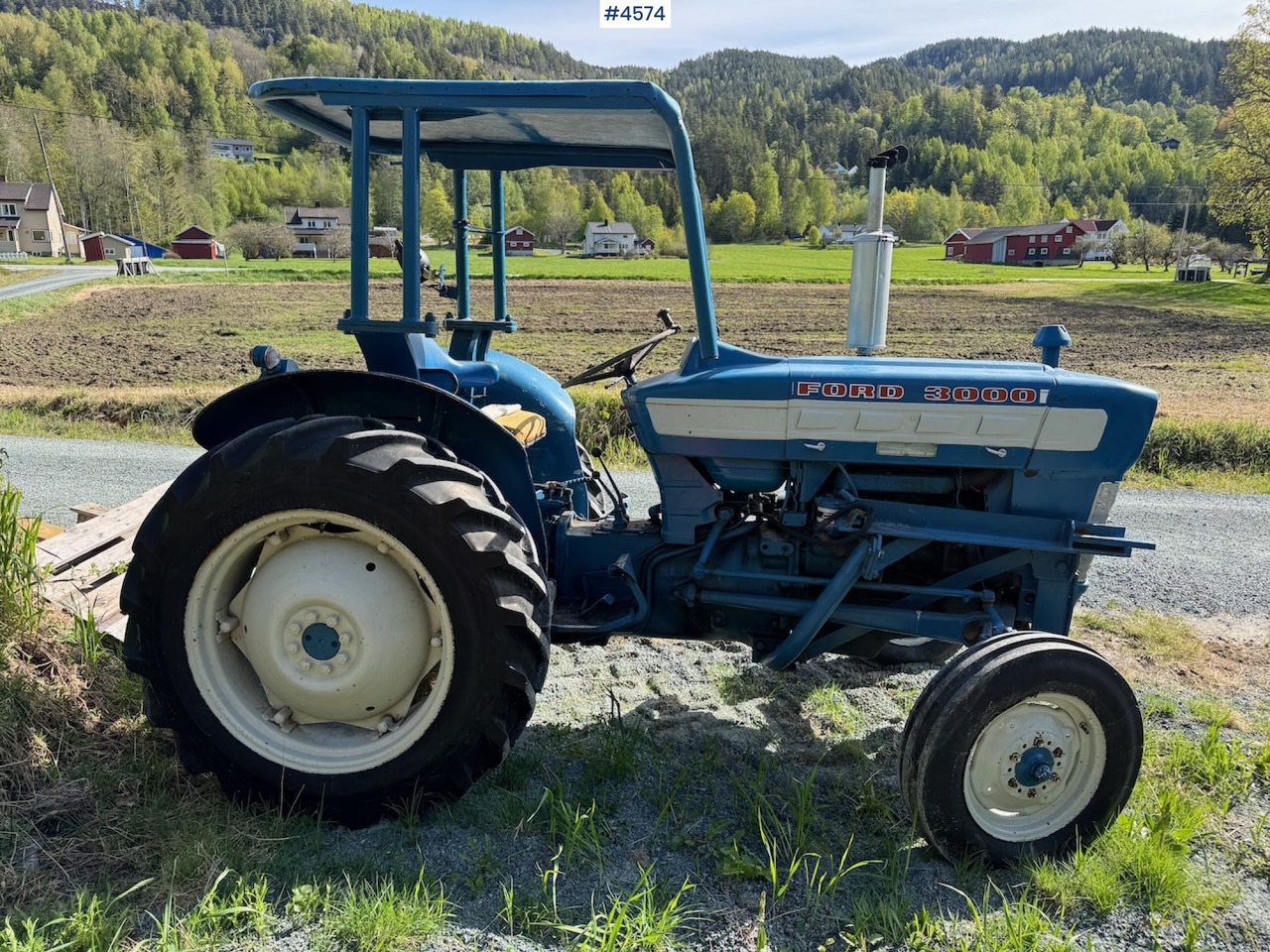 Ford 3000 w/front loader - טרקטור חקלאי: תמונה 5 Ford 3000 w/front loader - טרקטור חקלאי: תמונה 5