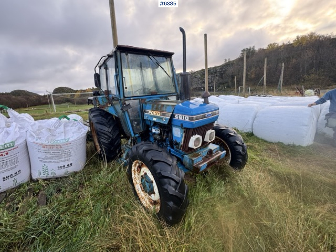 Ford 4610 4x4 tractor. 3,561 hours! - טרקטור חקלאי: תמונה 1 Ford 4610 4x4 tractor. 3,561 hours! - טרקטור חקלאי: תמונה 1