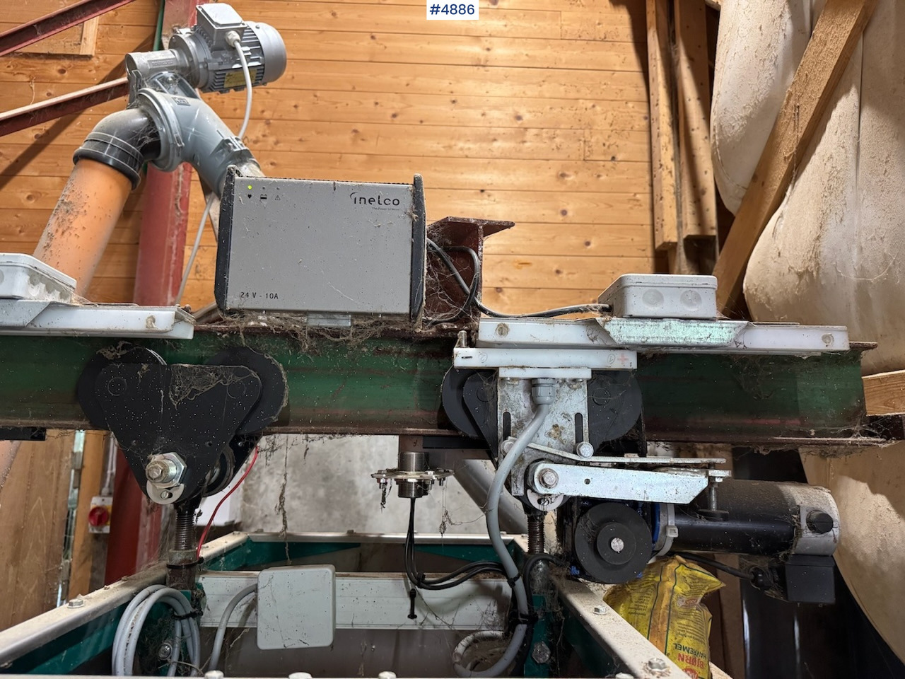 ציוד לבעלי חיים GEA M300 Automatic feeder, barely used.: תמונה 9