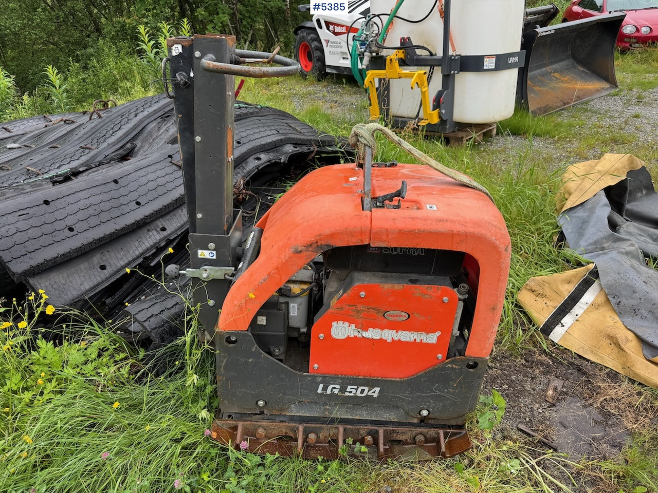 Husqvarna LG 504 Vibrating compactor. - ציוד עיבוד קרקע: תמונה 1 Husqvarna LG 504 Vibrating compactor. - ציוד עיבוד קרקע: תמונה 1