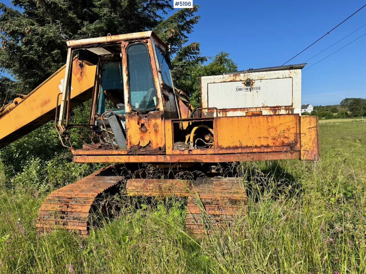 International 637 Tracked digger w/ Digging bucket - מחפר: תמונה 2 International 637 Tracked digger w/ Digging bucket - מחפר: תמונה 2