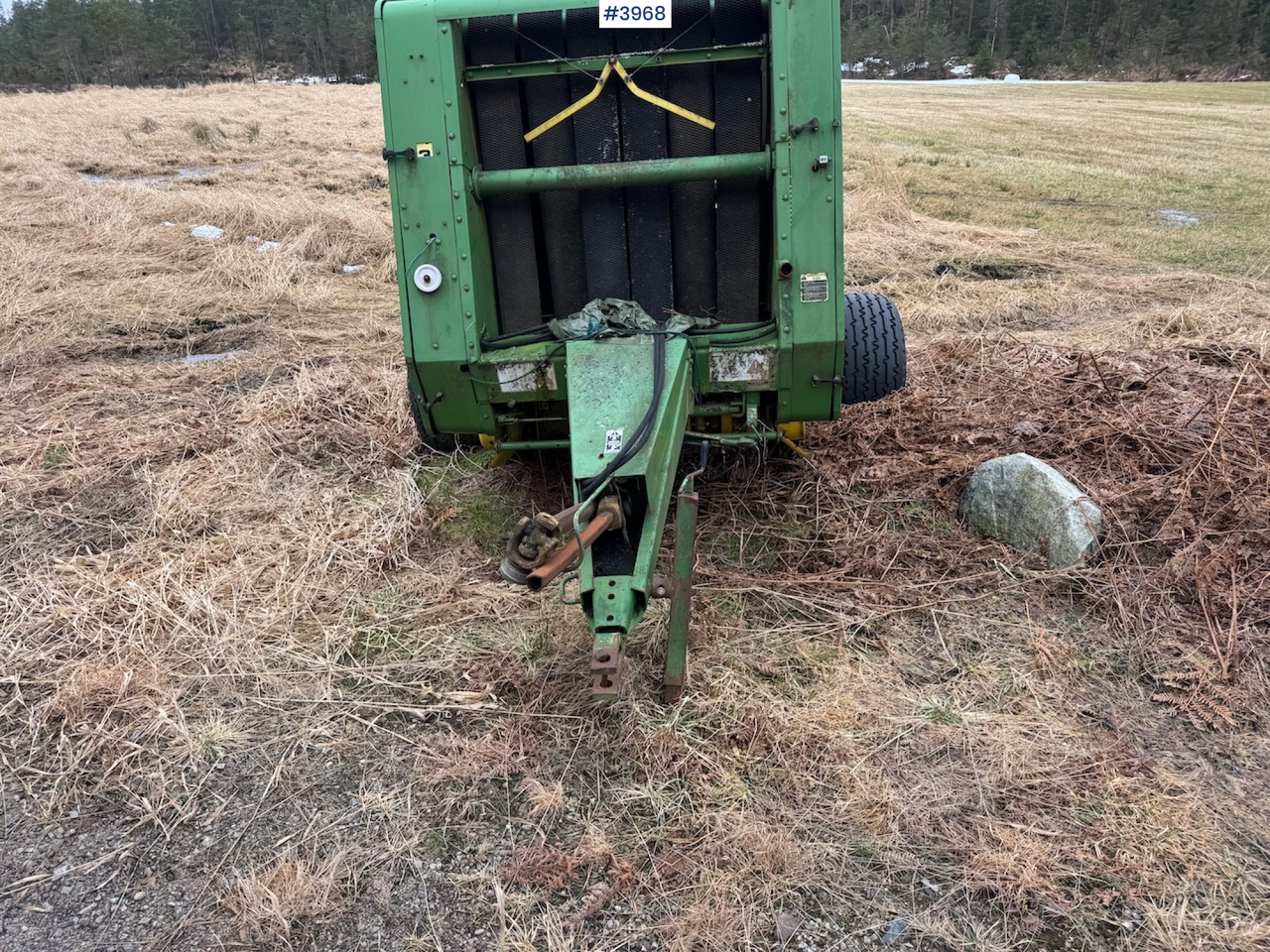 John Deere 545 Round Baler - ציוד חציר ומספוא: תמונה 2 John Deere 545 Round Baler - ציוד חציר ומספוא: תמונה 2