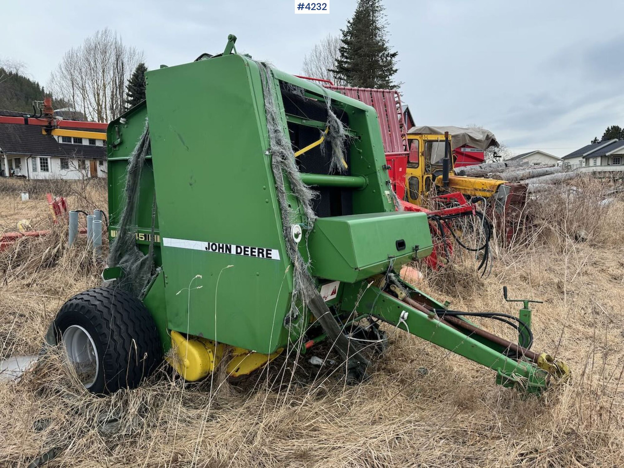 John Deere 545 Round baler - ציוד חציר ומספוא: תמונה 2 John Deere 545 Round baler - ציוד חציר ומספוא: תמונה 2