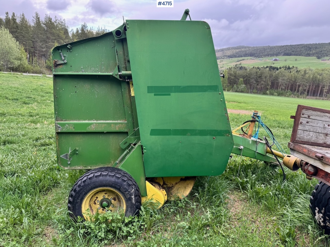 John Deere round baler - ציוד חציר ומספוא: תמונה 3 John Deere round baler - ציוד חציר ומספוא: תמונה 3