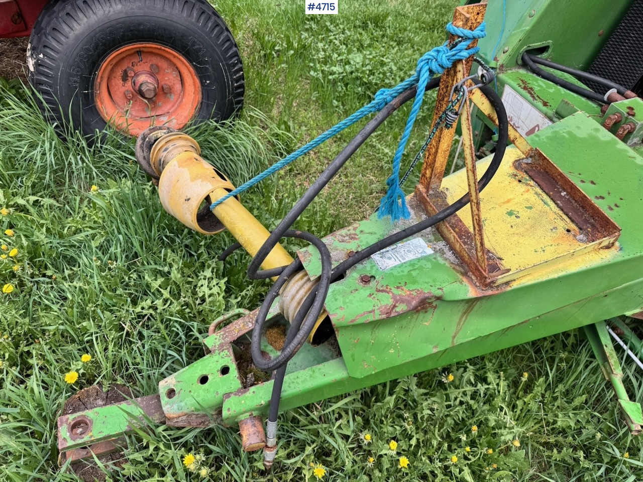 ציוד חציר ומספוא John Deere round baler: תמונה 11