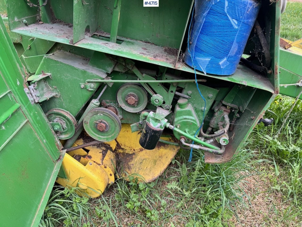 ציוד חציר ומספוא John Deere round baler: תמונה 10