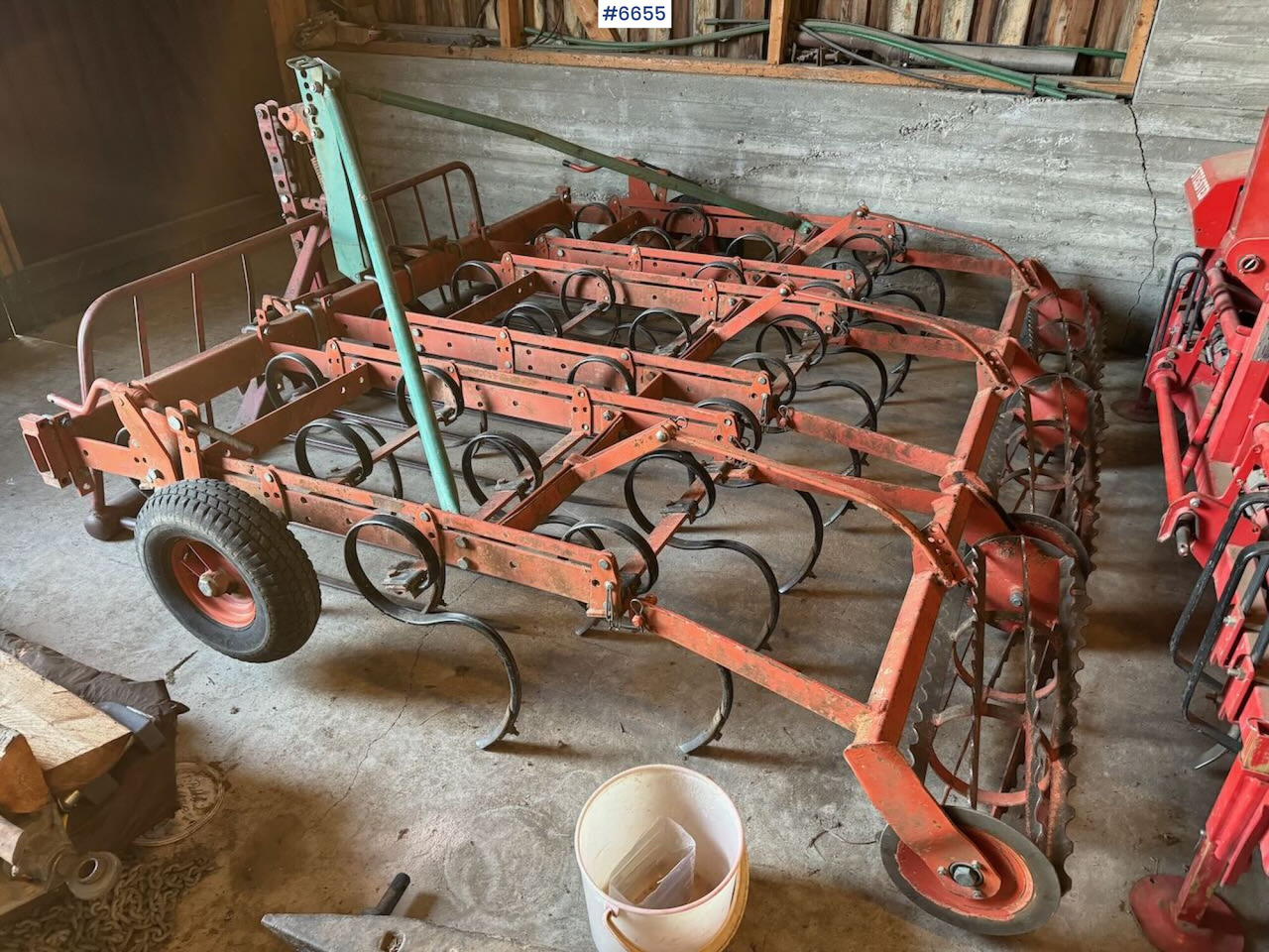 Kverneland harrow with cage roller - ציוד עיבוד קרקע: תמונה 1 Kverneland harrow with cage roller - ציוד עיבוד קרקע: תמונה 1