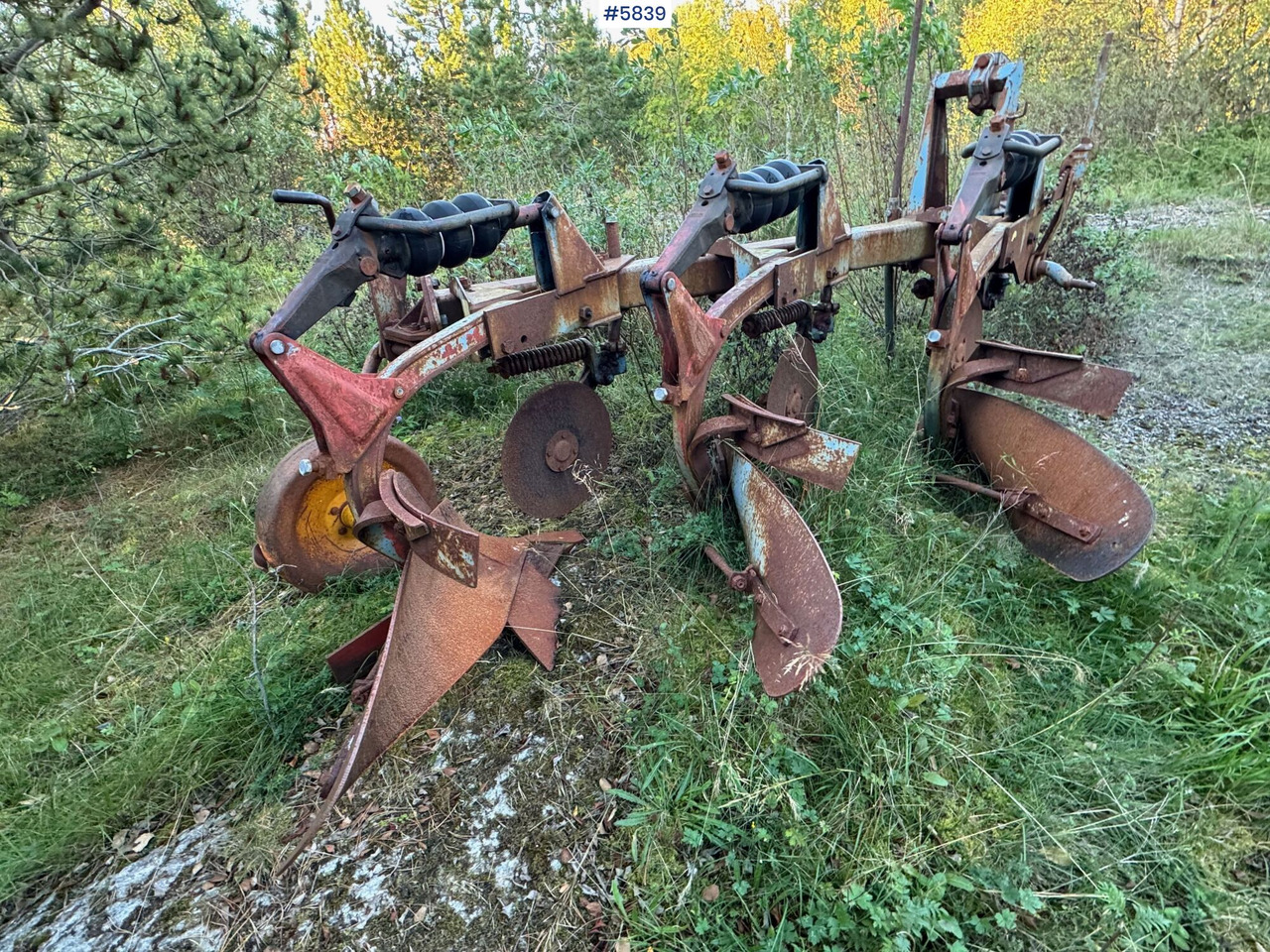 Øverum 3-furrow plow - ציוד עיבוד קרקע: תמונה 5 Øverum 3-furrow plow - ציוד עיבוד קרקע: תמונה 5
