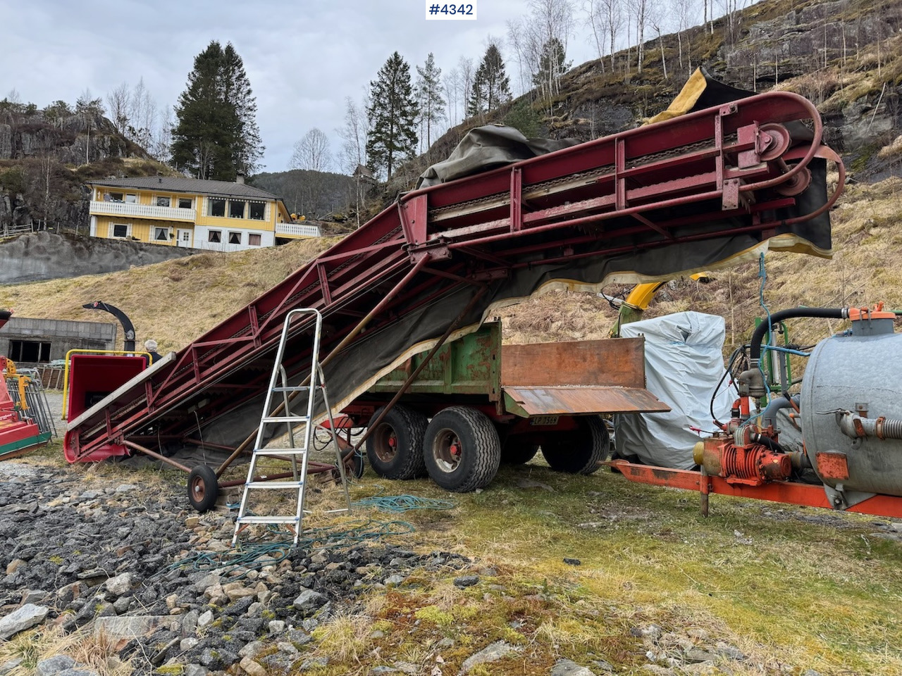 TKS Conveyor belt - ציוד לבעלי חיים: תמונה 2 TKS Conveyor belt - ציוד לבעלי חיים: תמונה 2