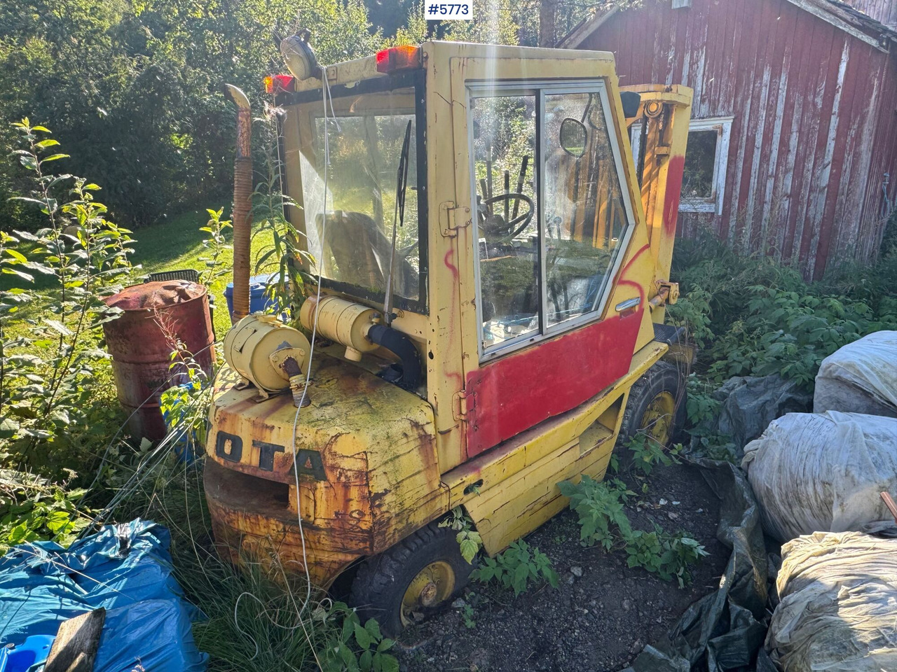 Toyota 02-3FD25 Truck. Repair object - מלגזה: תמונה 3 Toyota 02-3FD25 Truck. Repair object - מלגזה: תמונה 3