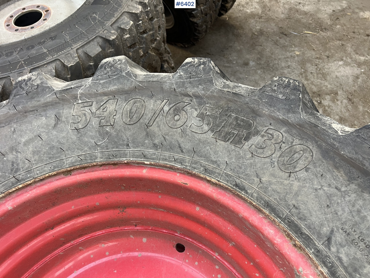 Tractor tires and rims - חבילת גלגלים וצמיגים עבור מכונה חקלאית: תמונה 4 Tractor tires and rims - חבילת גלגלים וצמיגים עבור מכונה חקלאית: תמונה 4