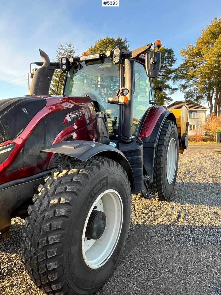 Valtra T 174 E Twintrac Tractor - טרקטור חקלאי: תמונה 1 Valtra T 174 E Twintrac Tractor - טרקטור חקלאי: תמונה 1