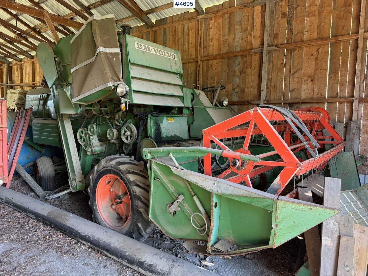 Volvo Aktiv 800 Combine harvester - מקצרת קומבינה: תמונה 2 Volvo Aktiv 800 Combine harvester - מקצרת קומבינה: תמונה 2