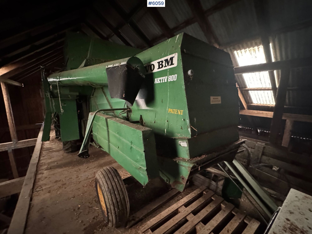 מקצרת קומבינה Volvo BM Aktiv 800 combine harvester: תמונה 6