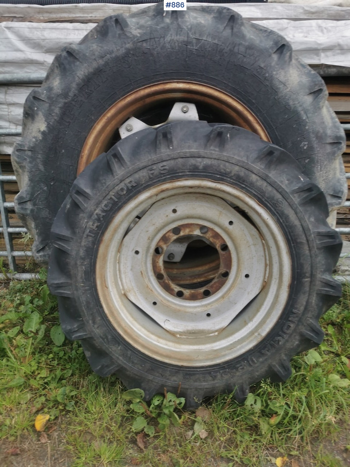 Wheel set on Deutz-Fahr 3.60 - חבילת גלגלים וצמיגים עבור מכונה חקלאית: תמונה 1 Wheel set on Deutz-Fahr 3.60 - חבילת גלגלים וצמיגים עבור מכונה חקלאית: תמונה 1