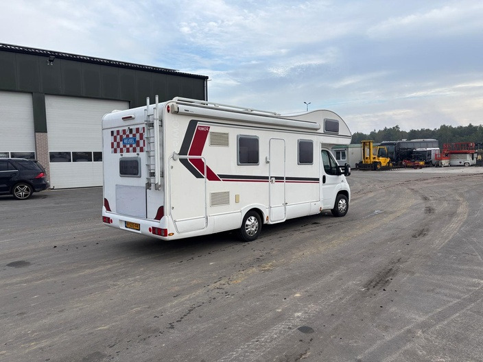 Rimor seal 9 - רכב ממונע Alcove: תמונה 3 Rimor seal 9 - רכב ממונע Alcove: תמונה 3