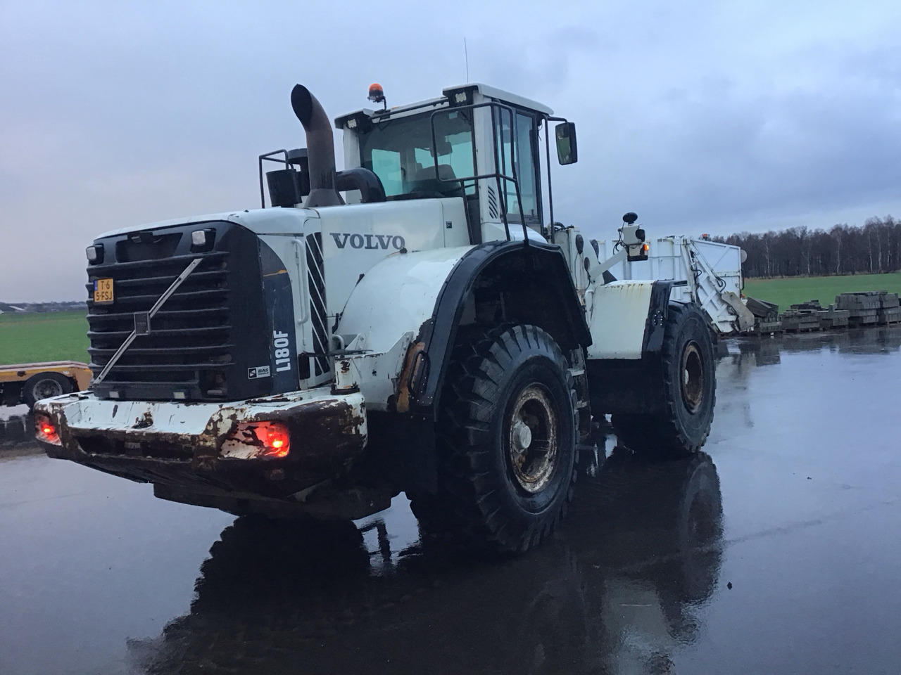 Volvo 180F long boom - מעמיס גלגלים: תמונה 3 Volvo 180F long boom - מעמיס גלגלים: תמונה 3