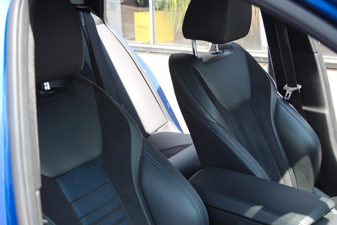 רכב סטיישן BMW 320 Touring d M Sport Laser Alcantara Harman Kar: תמונה 18