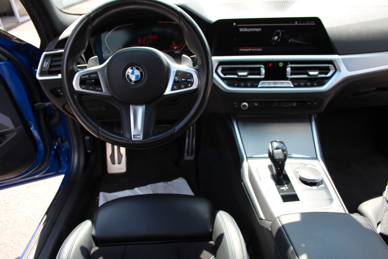 רכב סטיישן BMW 320 Touring d M Sport Laser Alcantara Harman Kar: תמונה 12