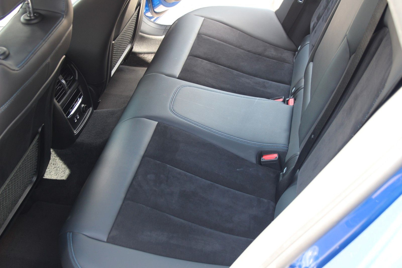 רכב סטיישן BMW 320 Touring d M Sport Laser Alcantara Harman Kar: תמונה 11