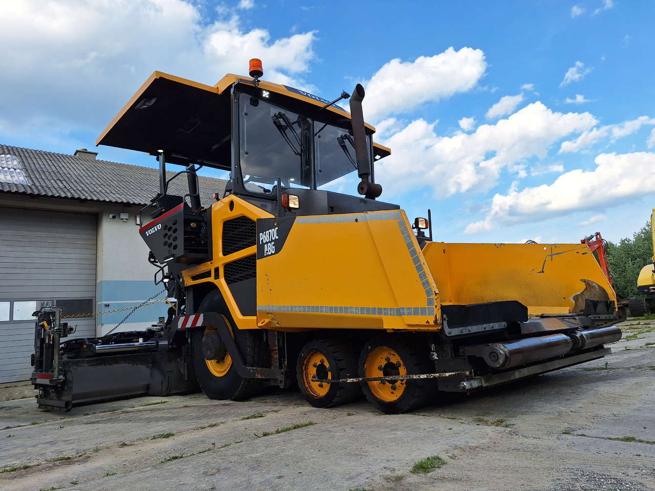 VOLVO P6870C - מרצף אספלט: תמונה 4 VOLVO P6870C - מרצף אספלט: תמונה 4
