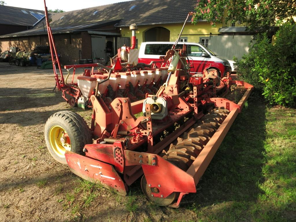 Lely 600-55 - משדדת כוח: תמונה 2 Lely 600-55 - משדדת כוח: תמונה 2
