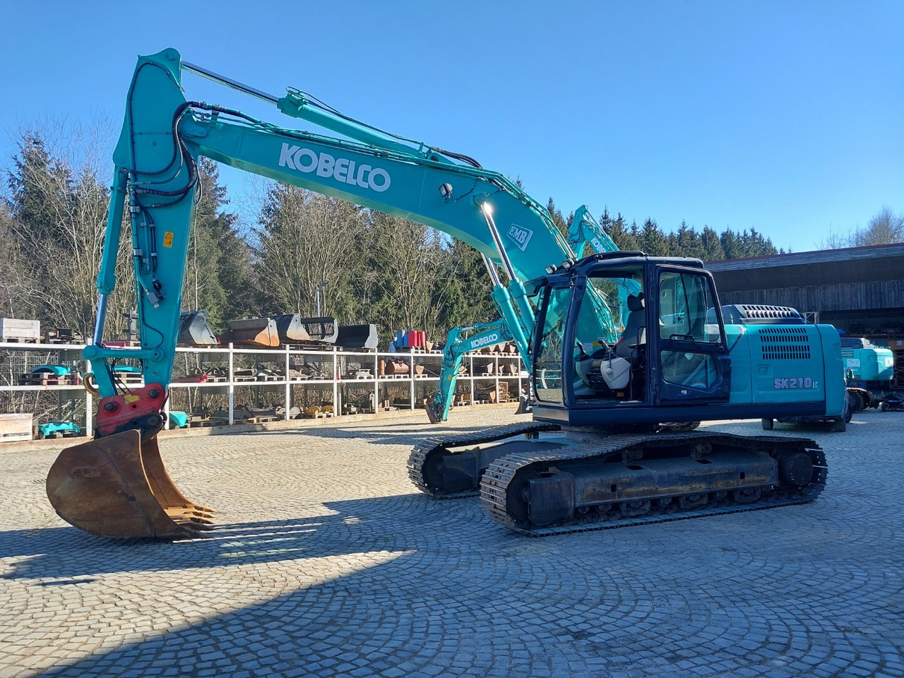 Kobelco SK210LC-10 - מחפר סורק: תמונה 1 Kobelco SK210LC-10 - מחפר סורק: תמונה 1