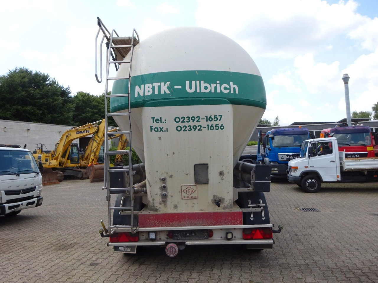 Feldbinder EUT 49.3 Silo für Staub u. Rieselgüter ca. 50m³ - סמיטריילר Silo: תמונה 5 Feldbinder EUT 49.3 Silo für Staub u. Rieselgüter ca. 50m³ - סמיטריילר Silo: תמונה 5