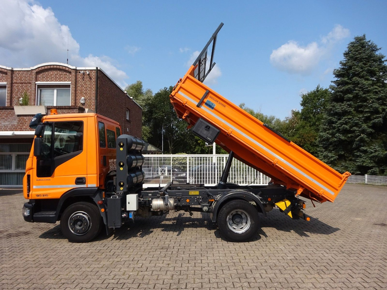 Iveco 120-210 MEILLER 3Skipper CNG GAS 4x2 - מזהיר: תמונה 3 Iveco 120-210 MEILLER 3Skipper CNG GAS 4x2 - מזהיר: תמונה 3