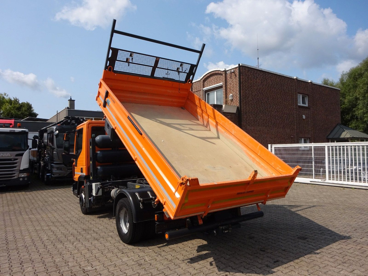 Iveco 120-210 MEILLER 3Skipper CNG GAS 4x2 - מזהיר: תמונה 5 Iveco 120-210 MEILLER 3Skipper CNG GAS 4x2 - מזהיר: תמונה 5