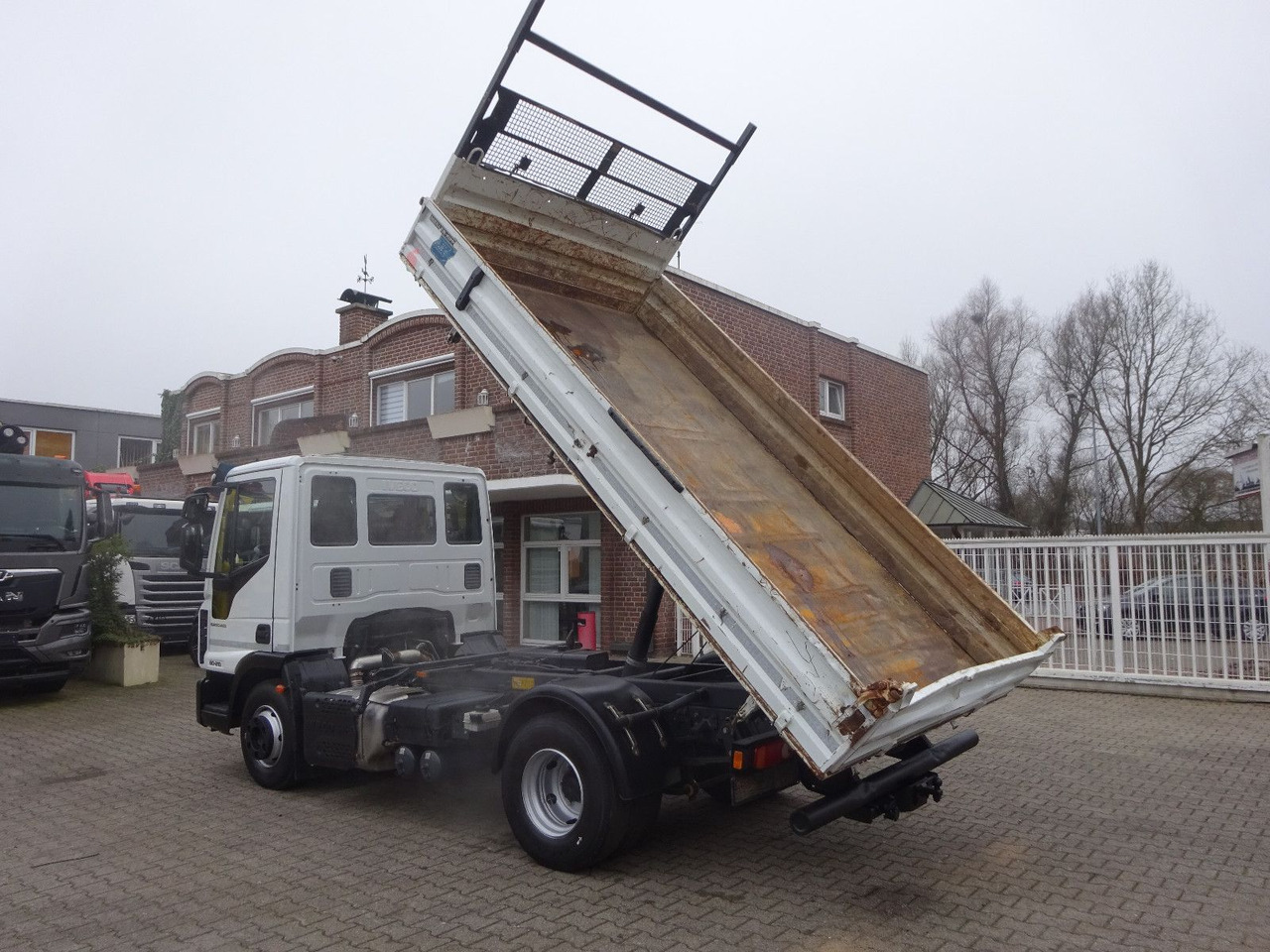 Iveco 80-210 Eurocargo MEILLER 3SKipper 4x2 - מזהיר: תמונה 3 Iveco 80-210 Eurocargo MEILLER 3SKipper 4x2 - מזהיר: תמונה 3