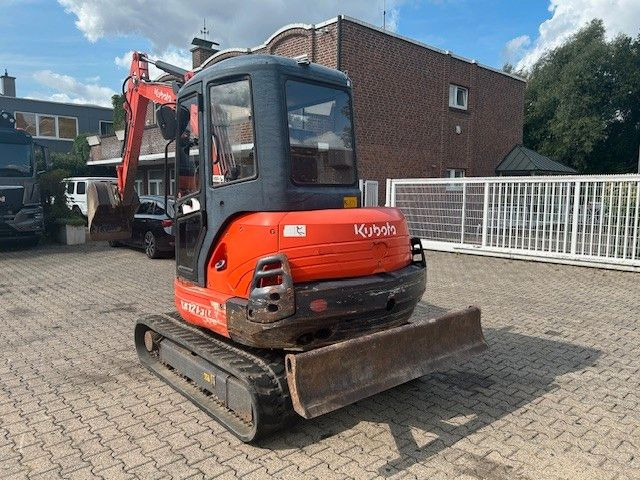 Kubota KX 121-3 Alpha Mini Bagger - מיני מחפר: תמונה 3 Kubota KX 121-3 Alpha Mini Bagger - מיני מחפר: תמונה 3