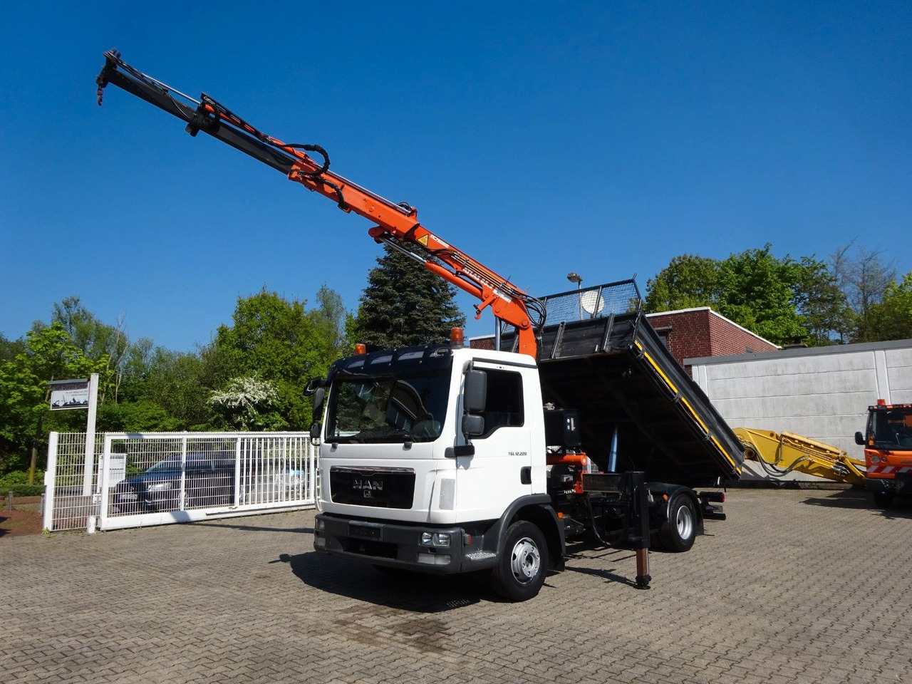 MAN 12.220 TGS + Atlas 85.2 Kran 4x2 - מזהיר, משאית מנוף: תמונה 1 MAN 12.220 TGS + Atlas 85.2 Kran 4x2 - מזהיר, משאית מנוף: תמונה 1