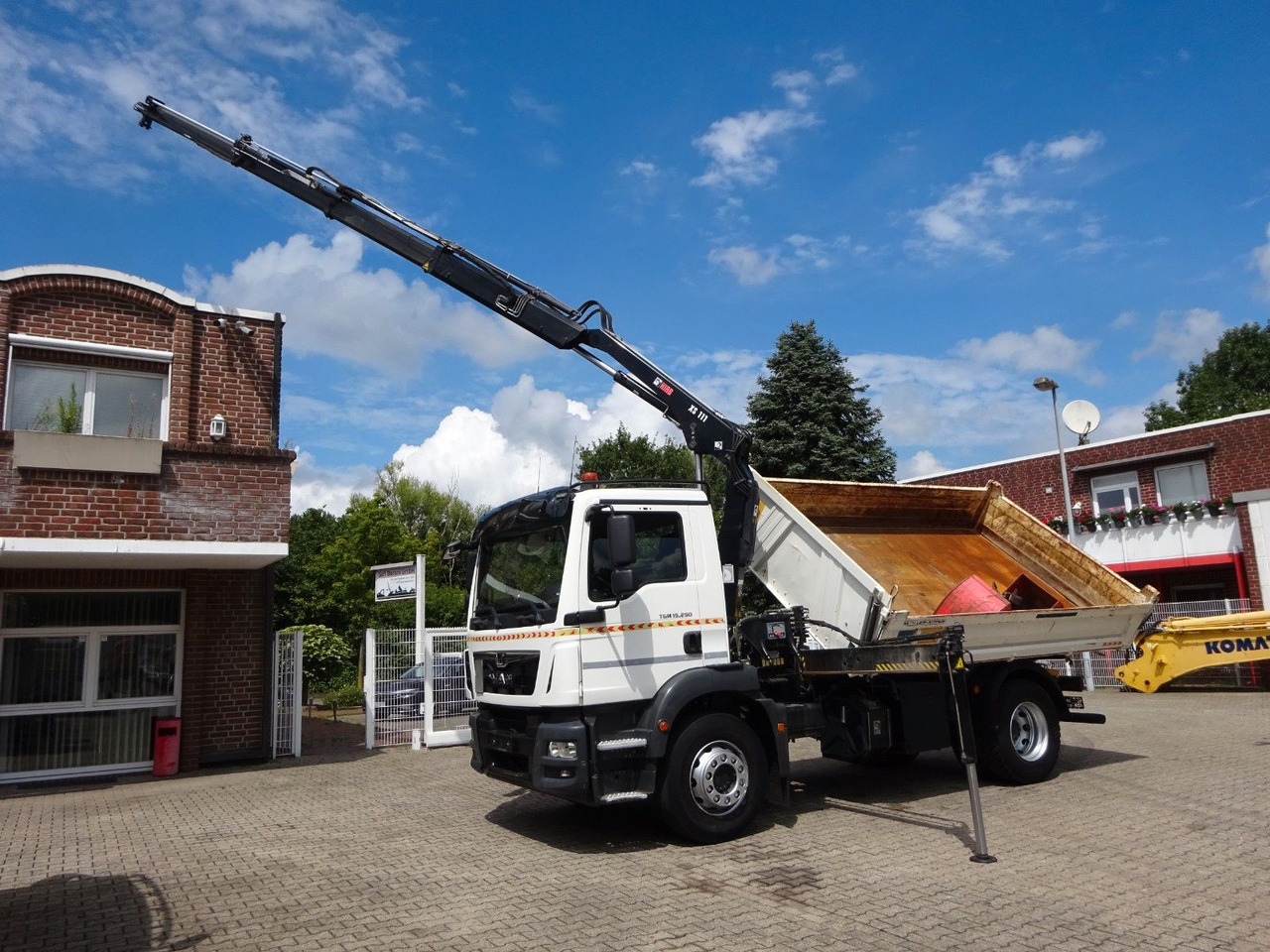 MAN 15.290 TGM 3Skipper + HIAB 111-B3 HIDUO Kran 4x2 - מזהיר, משאית מנוף: תמונה 2 MAN 15.290 TGM 3Skipper + HIAB 111-B3 HIDUO Kran 4x2 - מזהיר, משאית מנוף: תמונה 2
