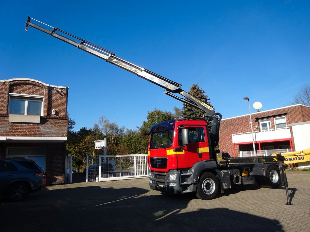 MAN 18.400 TGA SZM + PK 18002 Kran 4x2 - יחידת טרקטור: תמונה 2 MAN 18.400 TGA SZM + PK 18002 Kran 4x2 - יחידת טרקטור: תמונה 2