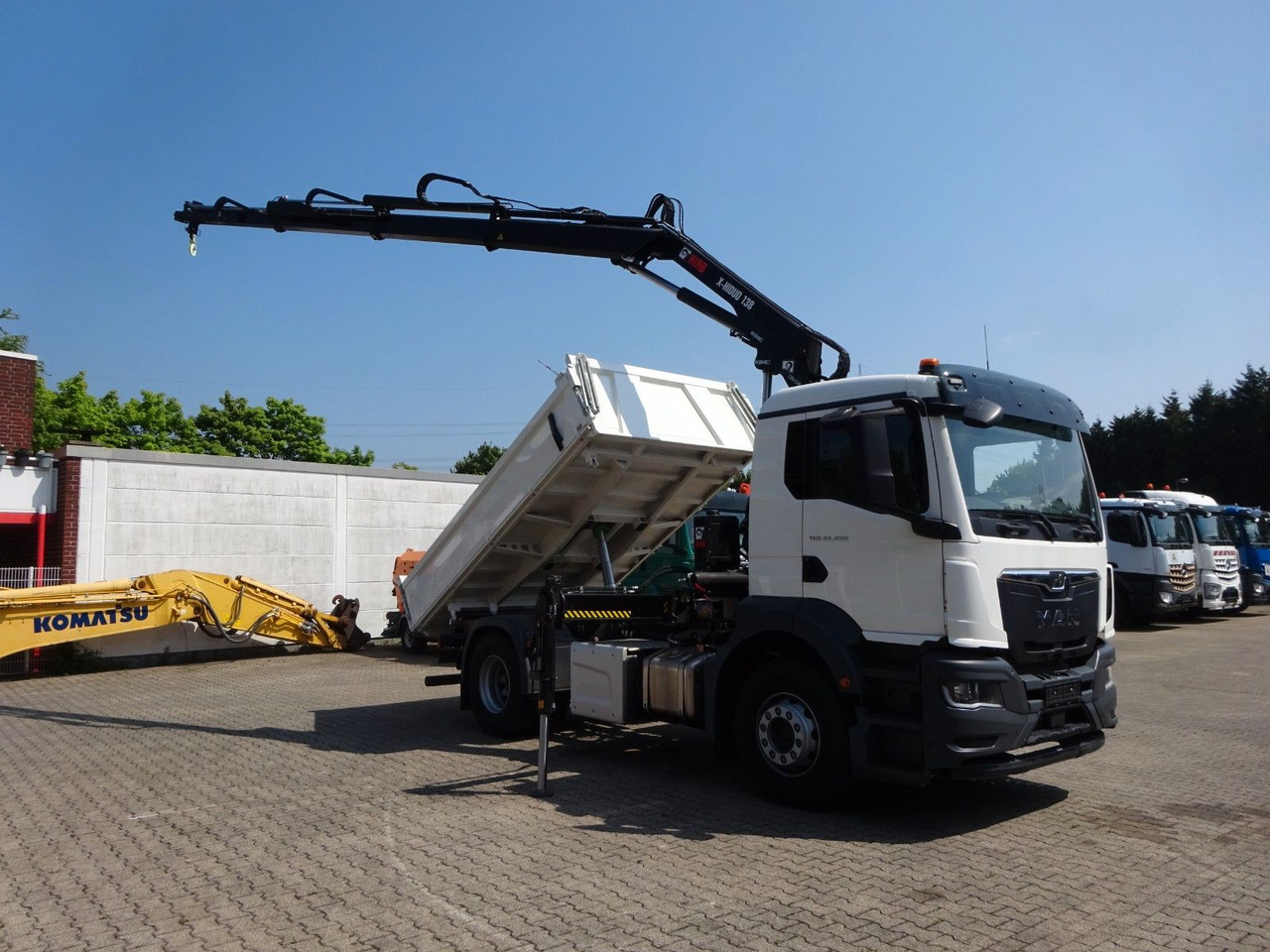 MAN 22.400 TGS + HIAB X-HIDUO 138 Kran - מזהיר, משאית מנוף: תמונה 1 MAN 22.400 TGS + HIAB X-HIDUO 138 Kran - מזהיר, משאית מנוף: תמונה 1