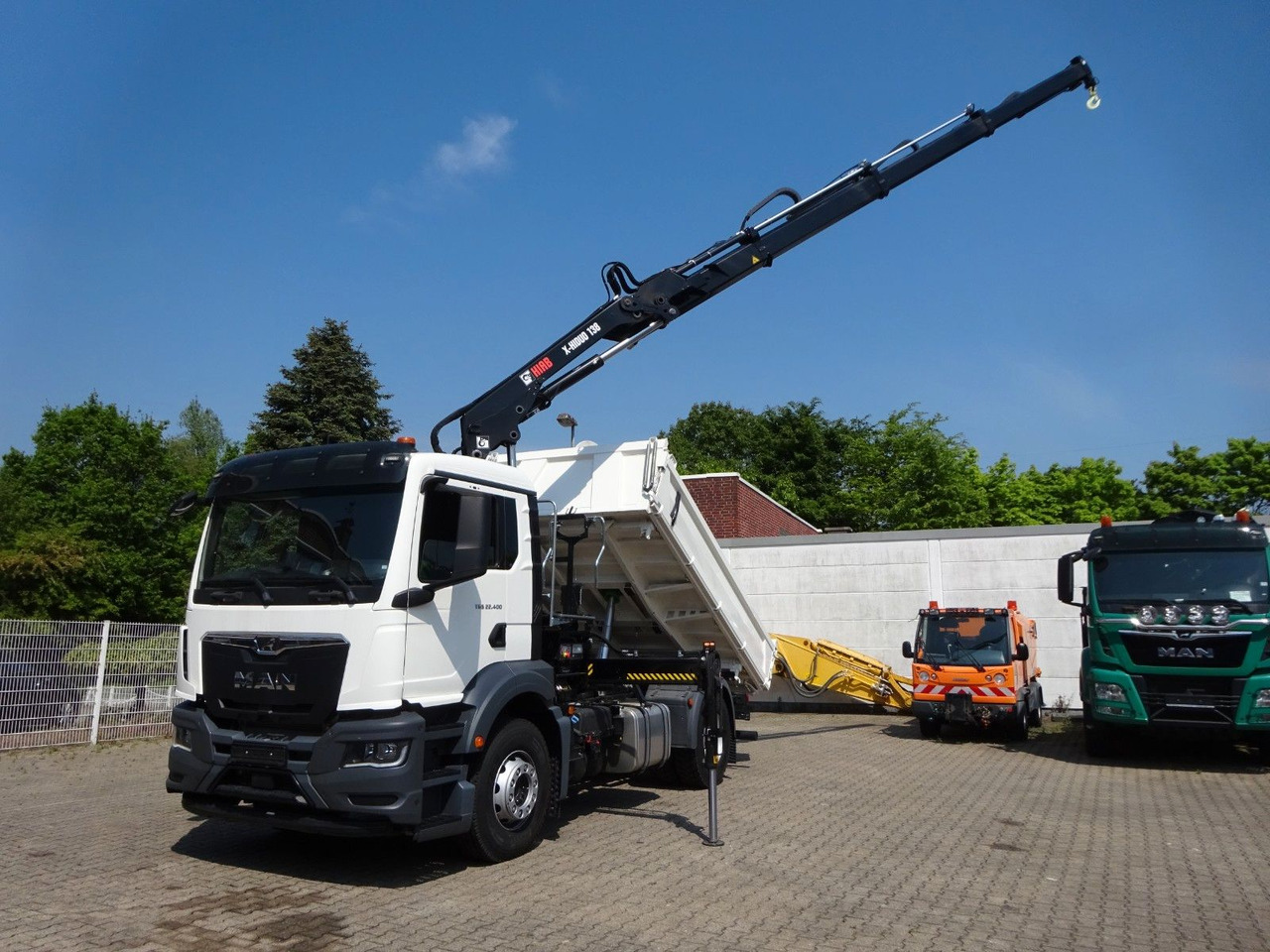 MAN 22.400 TGS + HIAB X-HIDUO 138 Kran - מזהיר, משאית מנוף: תמונה 1 MAN 22.400 TGS + HIAB X-HIDUO 138 Kran - מזהיר, משאית מנוף: תמונה 1