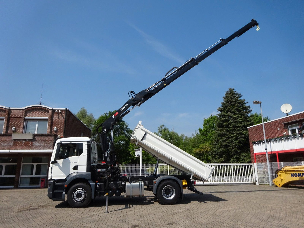 MAN 22.400 TGS + HIAB X-HIDUO 138 Kran - מזהיר, משאית מנוף: תמונה 2 MAN 22.400 TGS + HIAB X-HIDUO 138 Kran - מזהיר, משאית מנוף: תמונה 2
