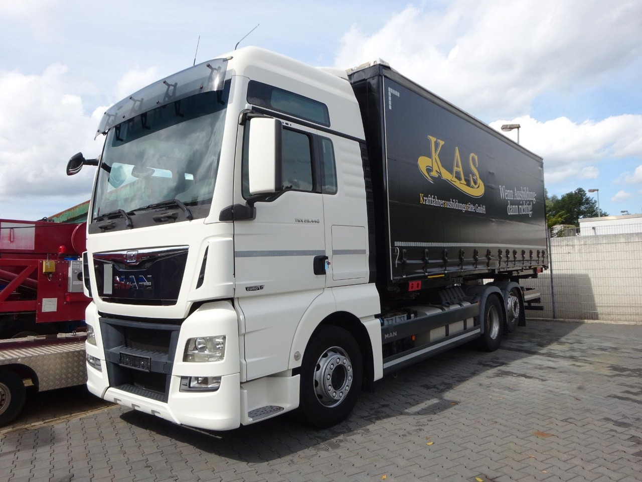 MAN 26.440 TGX BDF Wechselsystem 6x2 - מוביל מכולות/ משאית החלפת גוף: תמונה 2 MAN 26.440 TGX BDF Wechselsystem 6x2 - מוביל מכולות/ משאית החלפת גוף: תמונה 2
