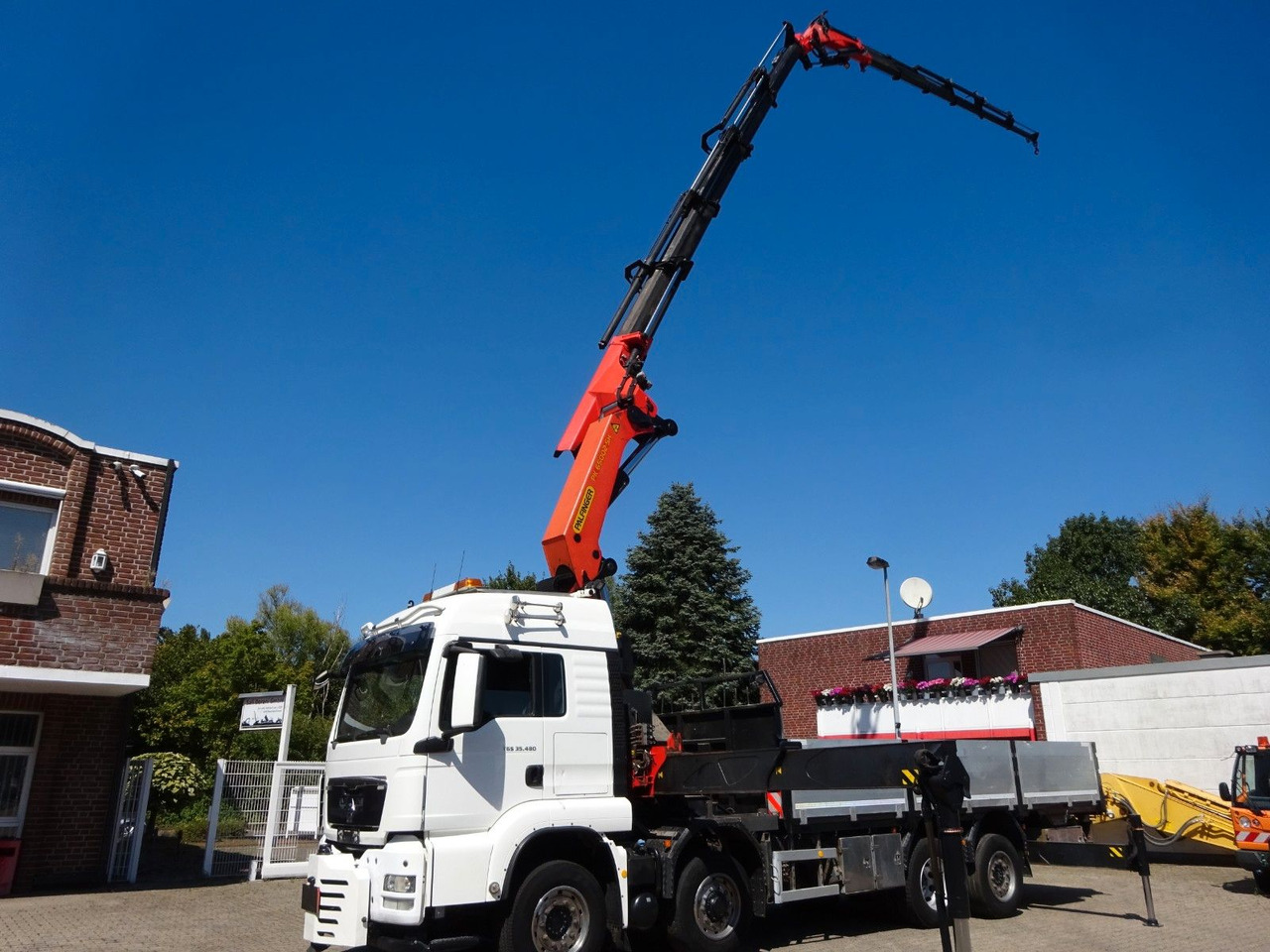 MAN 35.480 TGS Pritsche + PK 65002 Kran 8x2 - משאית מנוף: תמונה 2 MAN 35.480 TGS Pritsche + PK 65002 Kran 8x2 - משאית מנוף: תמונה 2