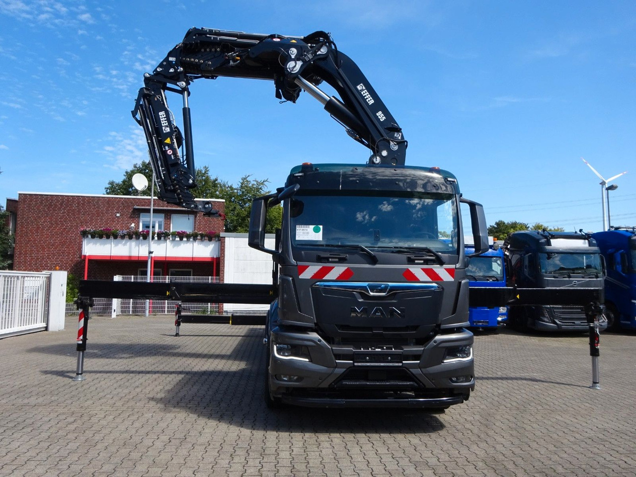 MAN 35.510 P+ 955 Effer jib Seilwind(100t Meterkran MAN 35.510 P+ 955 Effer jib Seilwind(100t Meterkran - משאית מנוף, משאית צד נופל/ שטוחה: תמונה 2 MAN 35.510 P+ 955 Effer jib Seilwind(100t Meterkran MAN 35.510 P+ 955 Effer jib Seilwind(100t Meterkran - משאית מנוף, משאית צד נופל/ שטוחה: תמונה 2