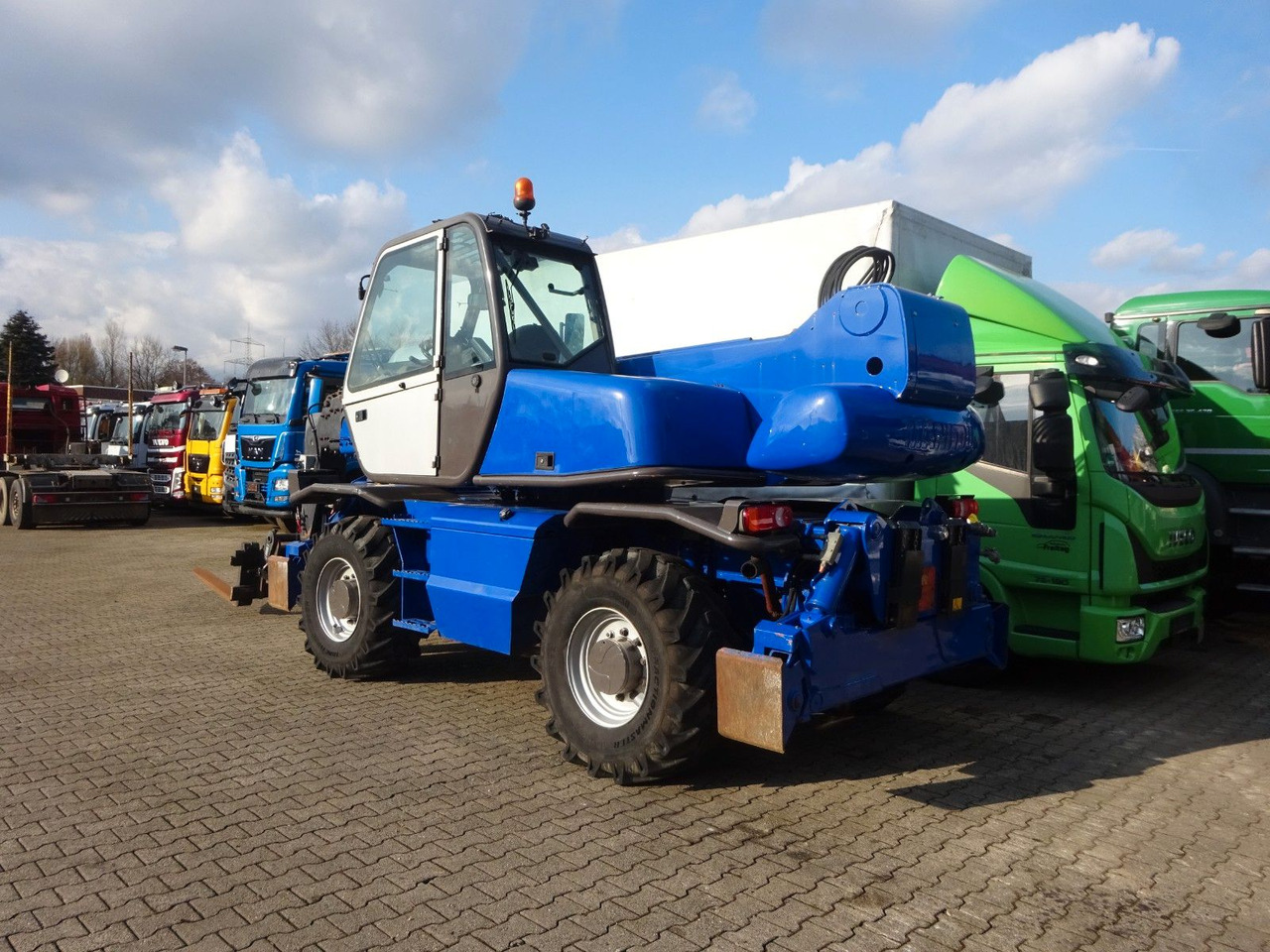 Manitou Teleskoplader MRT 2150 mit Palettengabel - מפעיל טלסקופי: תמונה 4 Manitou Teleskoplader MRT 2150 mit Palettengabel - מפעיל טלסקופי: תמונה 4