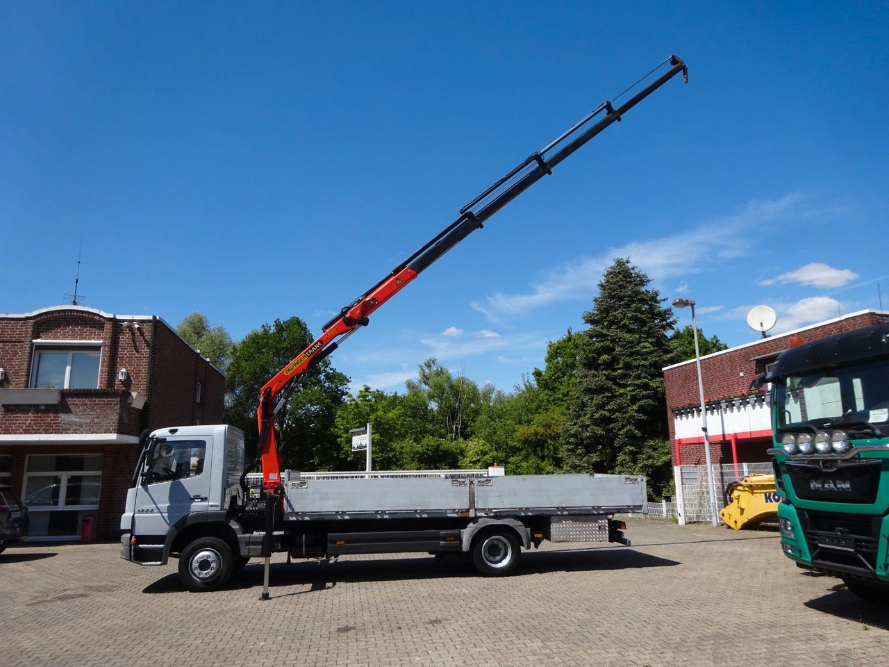 Mercedes-Benz 1222 Atego mit Palfinger PK8501 Kran 4x2 - משאית צד נופל/ שטוחה, משאית מנוף: תמונה 3 Mercedes-Benz 1222 Atego mit Palfinger PK8501 Kran 4x2 - משאית צד נופל/ שטוחה, משאית מנוף: תמונה 3