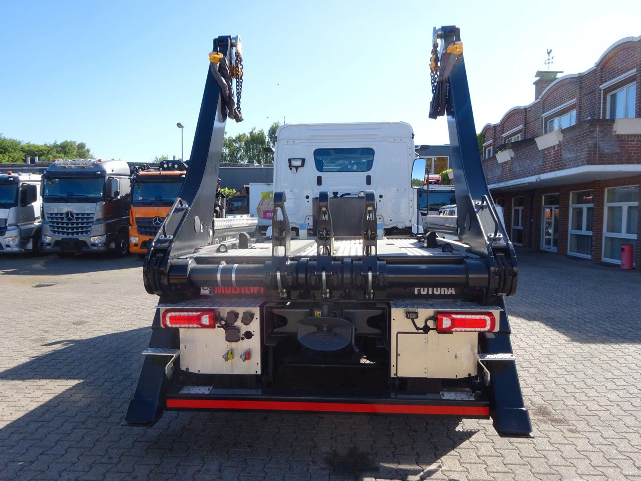 Mercedes-Benz 1840 Actros Absetzkipper NEUFAHRZEUG mit 1645 km - מזהיר: תמונה 5 Mercedes-Benz 1840 Actros Absetzkipper NEUFAHRZEUG mit 1645 km - מזהיר: תמונה 5