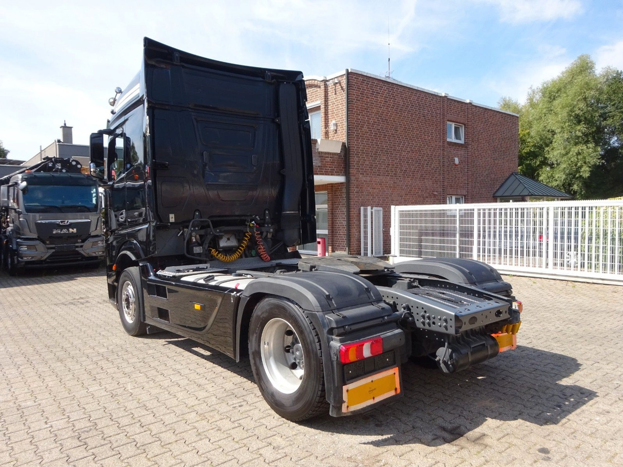Mercedes-Benz 1845 Actros Megaspace SZM 4x2 - יחידת טרקטור: תמונה 4 Mercedes-Benz 1845 Actros Megaspace SZM 4x2 - יחידת טרקטור: תמונה 4