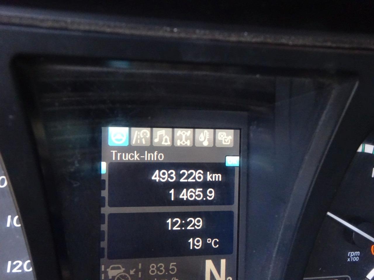 יחידת טרקטור Mercedes-Benz 1853 Arocs SZM mit Kipperpumpe: תמונה 8
