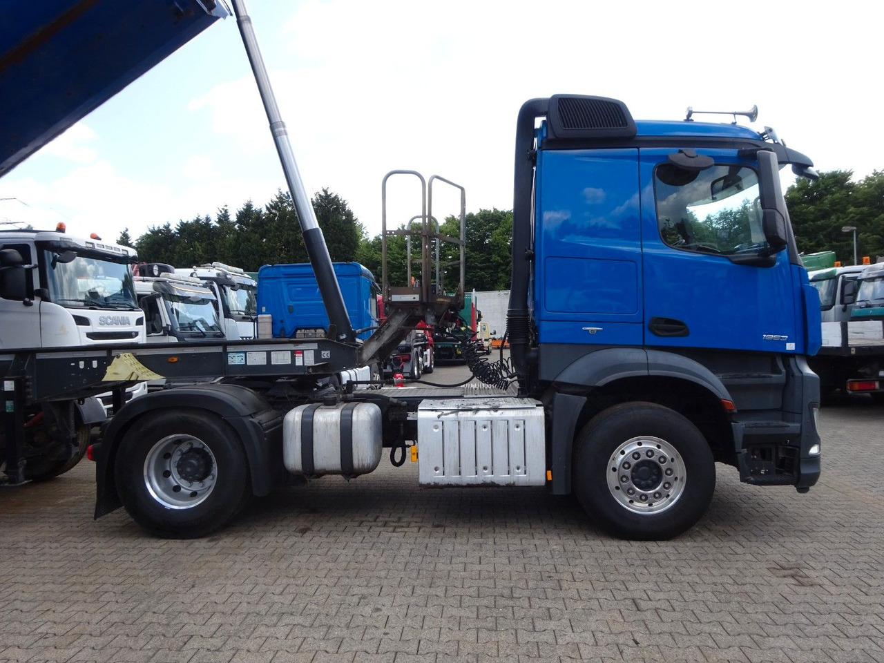 Mercedes-Benz 1853 Arocs SZM mit Kipperpumpe - יחידת טרקטור: תמונה 5 Mercedes-Benz 1853 Arocs SZM mit Kipperpumpe - יחידת טרקטור: תמונה 5