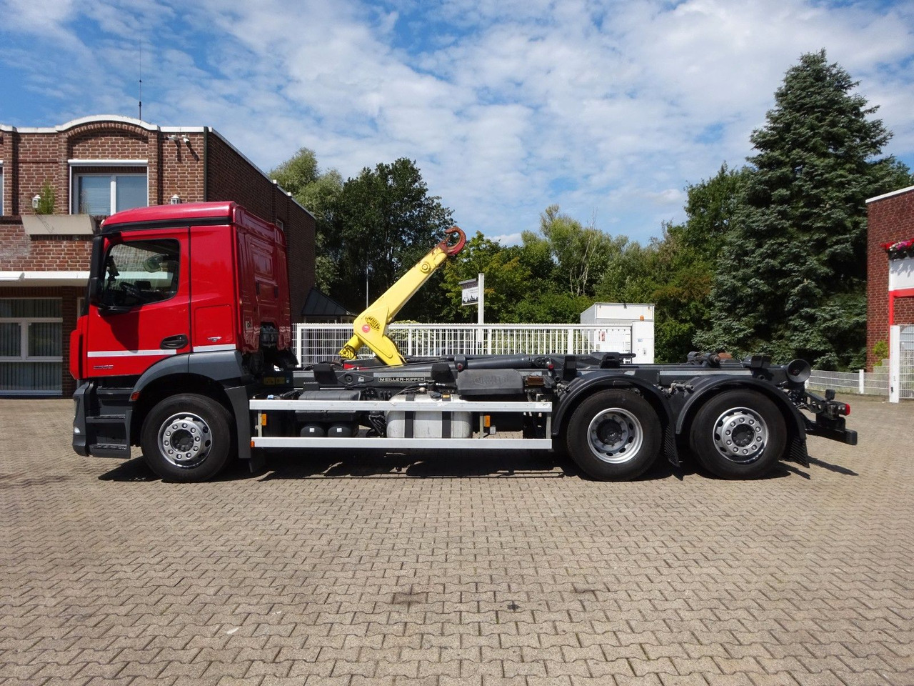 Mercedes-Benz 2532 ANTOS MEILLER Abroller Lift+Lenkachse 6x2 - משאית הרמת וו: תמונה 5 Mercedes-Benz 2532 ANTOS MEILLER Abroller Lift+Lenkachse 6x2 - משאית הרמת וו: תמונה 5