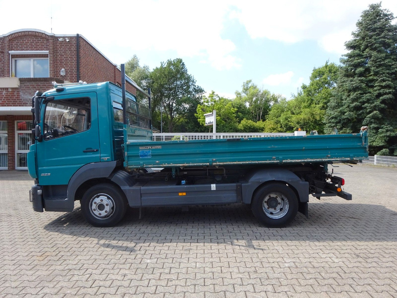 Mercedes-Benz 823 Atego MEILLER 3Skipper 4x2 - כלי רכב מסחרי מזהיר: תמונה 4 Mercedes-Benz 823 Atego MEILLER 3Skipper 4x2 - כלי רכב מסחרי מזהיר: תמונה 4